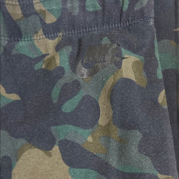 Nike Camo Leggings - Picture 3 of 9